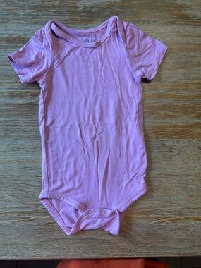 Kyte baby  Pink Short-Sleeve Baby Bodysuit